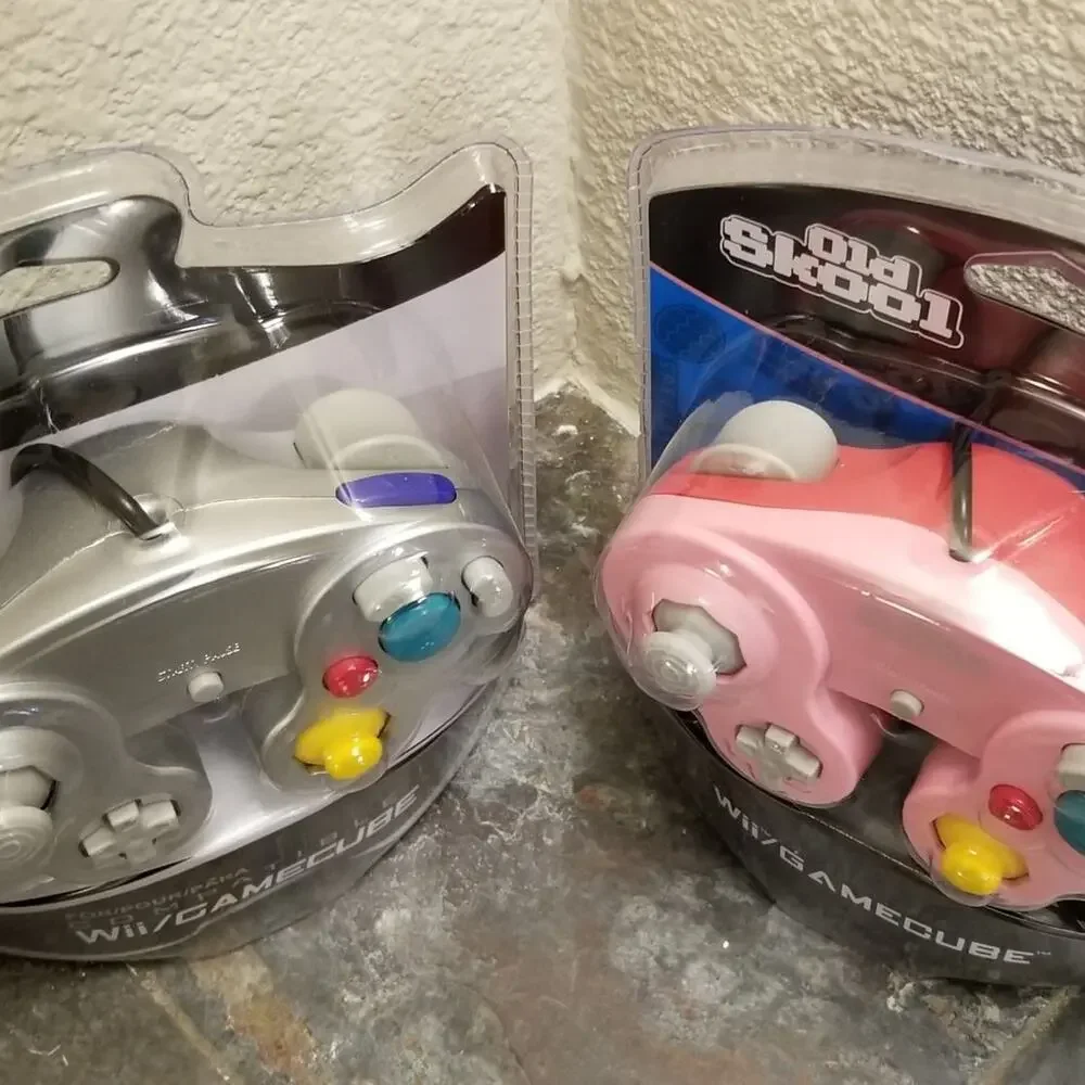 2 Gamecube Controllers - Silver & Pink (NEW) - Nintendo - Old Skool